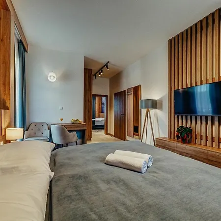 Walddorf Nová Lesná